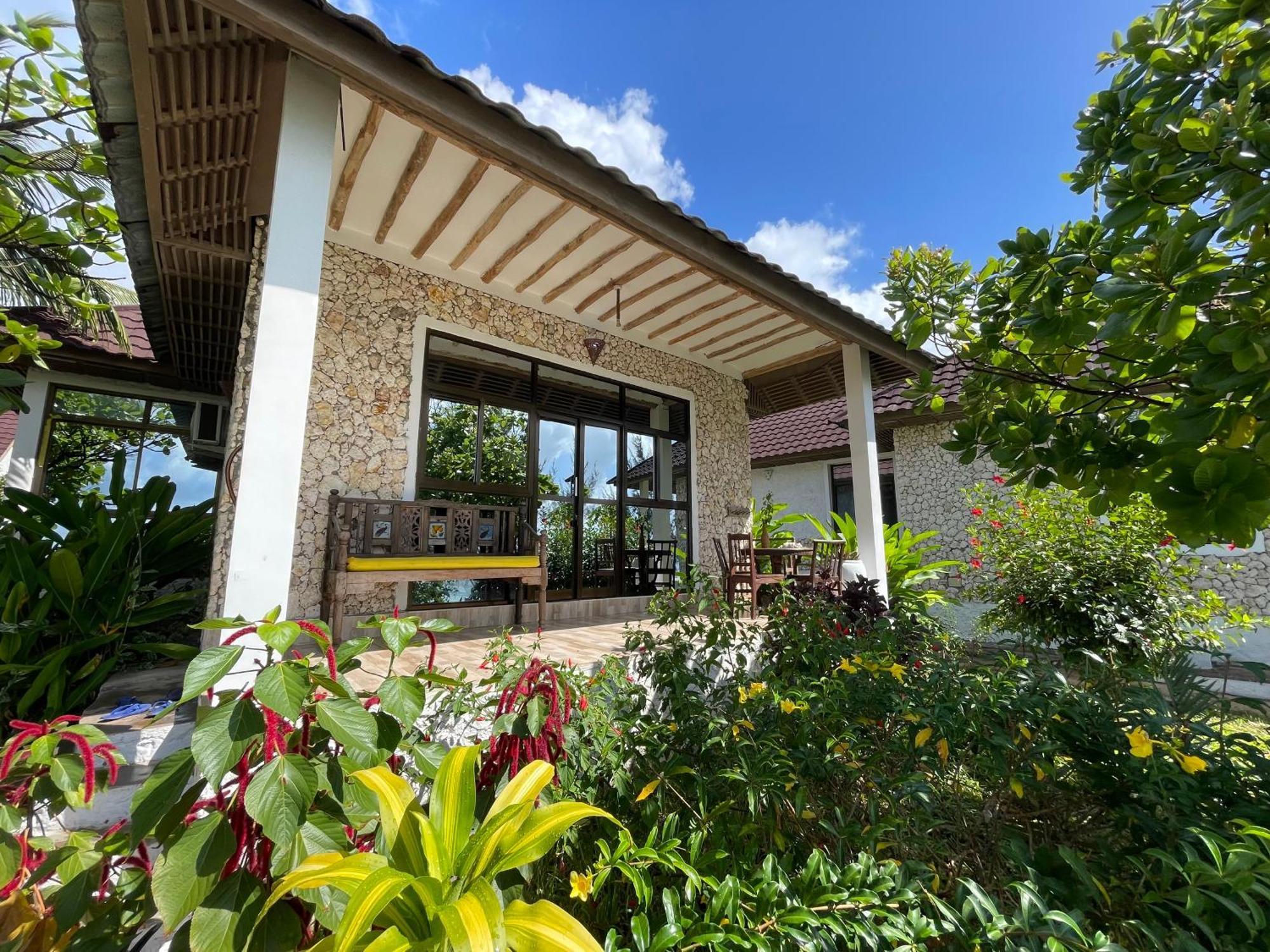 Z-Breeze Zanzibar Hotel Kiwengwa  Buitenkant foto